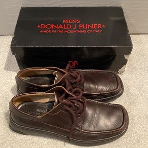 Donald J Pliner Espresso Colored Leather Shoes
